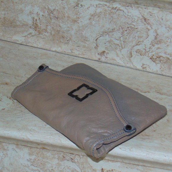 BCBG Max Azria Womens Genuine Leather Envelope Clutch Purse Mauve Lavender - Picture 5 of 11